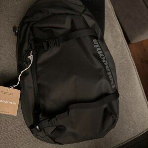 Patagonia Atom Sling Bag Color: Black